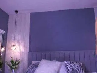 victoriaxx-1 on CamSoda