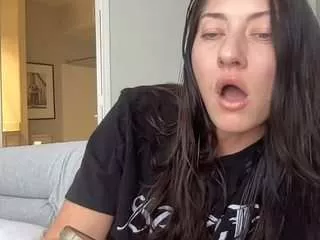 Offline whitneyoc on CamSoda
