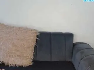 Offline yungmiss on CamSoda