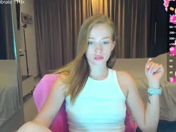 Freechat _hot_mia_1 on Chaturbate