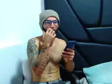 akiles_r — naked ,show dance,  flex, jerking off #hairy #dirty   #muscular #bigcock   #beard  [333 tokens remaining]