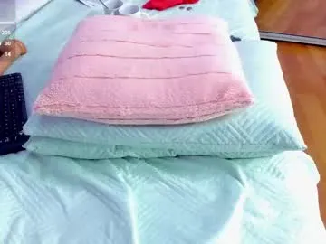 Freechat angel_avni on Chaturbate