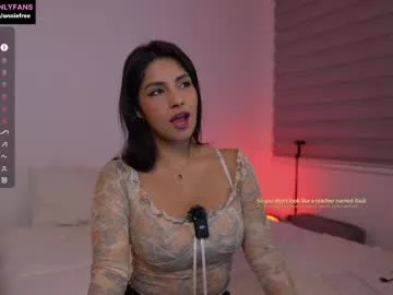 annieguzman_ on Chaturbate