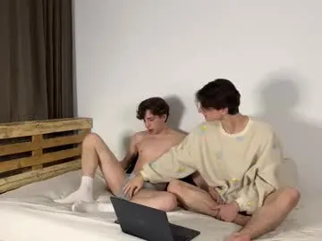 blake_ashford — GOAL: Oil show, rub myself with oil,  jerk off and cum [974 tokens remaining] Welcome to my room! #feet #twink #anal #cum #bigdick