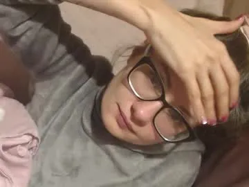 candylady136 — make me happy... and cum [2000 tokens remaining] #biglabia #bigpussylips #lovense #hardnipples #smalltits