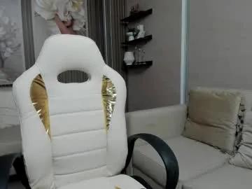 celesteyouns_ — GOAL: show tits  [15 tokens remaining] come and fuck me #pussy #naked #squirt #daddysgirl #erotic