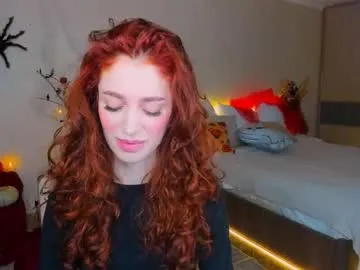 Freechat christinaconteeree on Chaturbate
