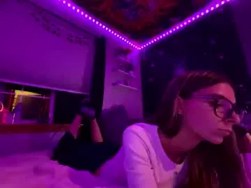 Freechat clairewalkerrr on Chaturbate