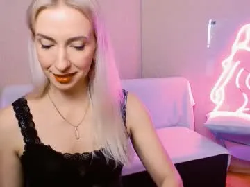 Freechat cute_smile_shy on Chaturbate