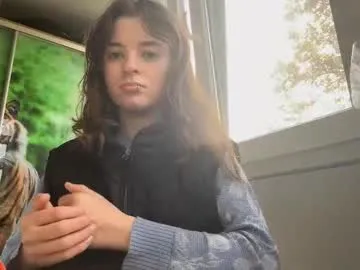 Freechat daniellevaulet on Chaturbate