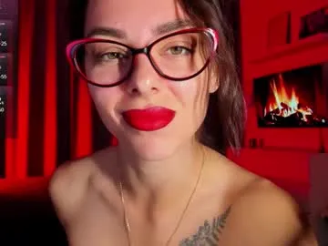 daryakeyy — stockings off #mistress #femdom #latex #feet #strapon [80 tokens remaining]