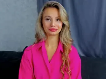 desireeclipse — ClassicTicket: Hidden Cam show is over.  Type /cmds to see all commands.