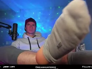 dreamhunterdz — Tell me ur fetish! Master here  #master #sph #feet #alpha #findom Ur offerings in tokens make me feel powerfull  -- Current Goal: Worship ur Master - Make me smile at 200 tokens -- Next Goal: Show