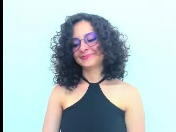 emma_belle02 on Chaturbate 