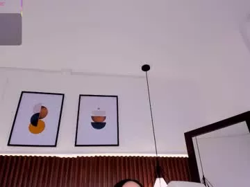 Freechat emma_white_01 on Chaturbate