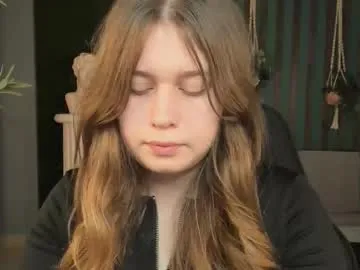 fioramarmoris — GOAL: Tease [106 tokens remaining] Let's do it... #pawg #curvy #daddysgirl #chubby #nonude