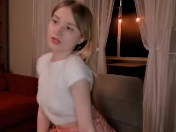 Freechat isabellatorrance on Chaturbate