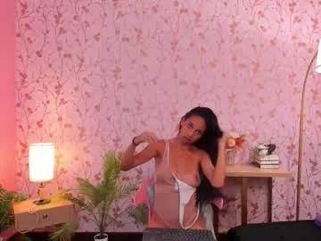 isacollin — Heeyyy! :) new girl #18 #footjob #lingerie #shoes #legs