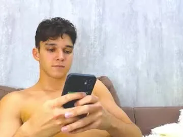 Freechat james_friends on Chaturbate