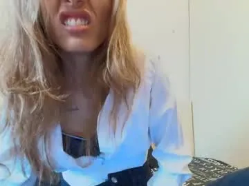 karladreamssex — Hi ! Enjoy your time with me ! Using 222 / 444 / 888 /1111 brings wetness, fun and squirt <3 #anal #cum #squirt #lovense #dildo #lovense