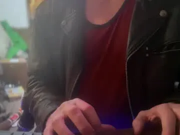 Freechat korruptedbymewmew on Chaturbate