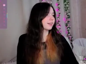 little_teya on Chaturbate 