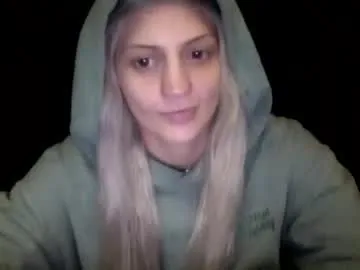 Freechat madelinevalentine on Chaturbate