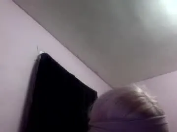 Freechat madelinevalentine on Chaturbate