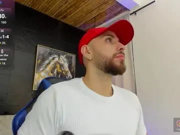 maximo_wolf1 on Chaturbate