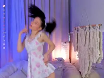 Freechat milliminimouse on Chaturbate