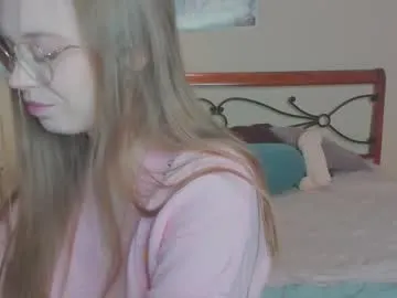 miya_soft — GOAL: topless 10 minutes [30 tokens remaining] welcaaaaam #bigboobs #18 #daddy #braces #smile