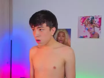 Freechat nicoisonline on Chaturbate