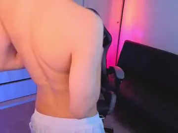 Freechat nicoisonline on Chaturbate