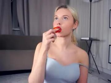odatuggerson — Goal slap my juicy ass  5 times #new #18 #shy #nonude #cute [34 tokens remaining]