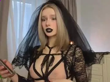 Freechat odeliagrace on Chaturbate