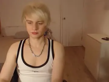 oliver_sweet_ — GOAL: cum cum cum [2400 tokens remaining] Welcome to my room! #21 #teen #young #smoke #twink