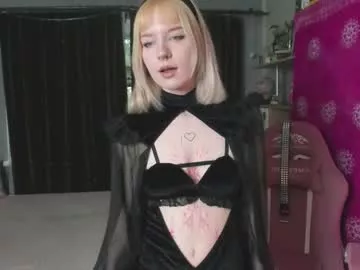 piginnya on Chaturbate 