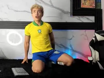 Freechat saimonvela on Chaturbate