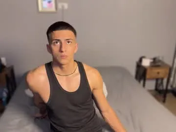 salvatore_romanoo — Clothes off [250 tokens left] #young #bigcock #18 #new #latino