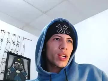 Private santiagocutex on Chaturbate