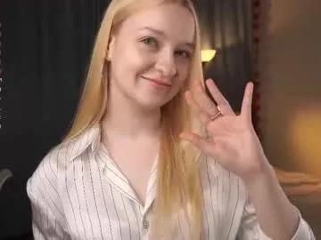 sebrinarainha — goal:  Appreciate my Tuesday outfit   I turned 18 and this is my 3rd day here! I'm Rina #new #18 #young #shy #cute [25 tokens remaining]
