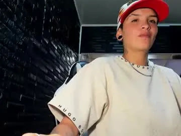 Away subgirlrs on Chaturbate