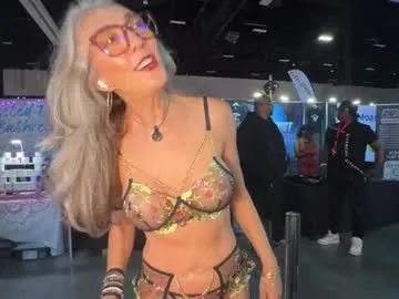 sunnie_dayz — [1061 tokens to goal] -- At Goal: DOMI Play Each Goal [every 1111 tokens] -- It's Sunnie Time  Streaming at the Calgary Taboo Show #mature #milf #hairy #blowjob #taboocalgary