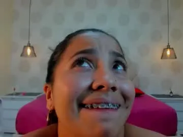 tatigold2 on Chaturbate