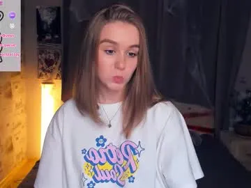 trinahillier — Show my outfit <3 #teen #new #shy #skinny #18 [12 tokens remaining]