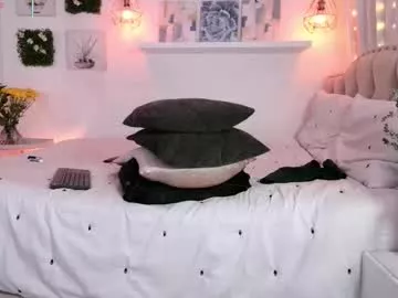 yellow_lily on Chaturbate 