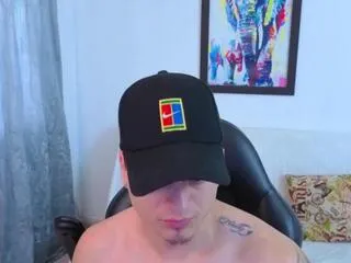 Offline ahiezer on Flirt4Free