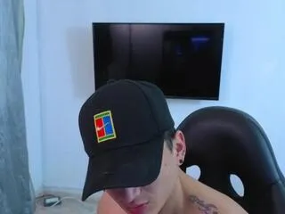 Offline ahiezer on Flirt4Free