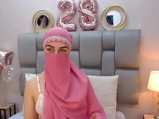 Freechat aliah_manzur on Flirt4Free