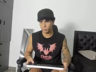 arthur_stonee on Flirt4Free